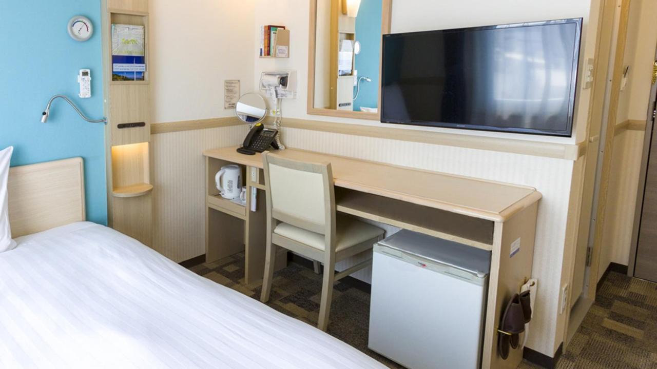 Toyoko Inn Tokyo Keihin Tohoku Sen Oji Eki Kita Guchi Exteriör bild